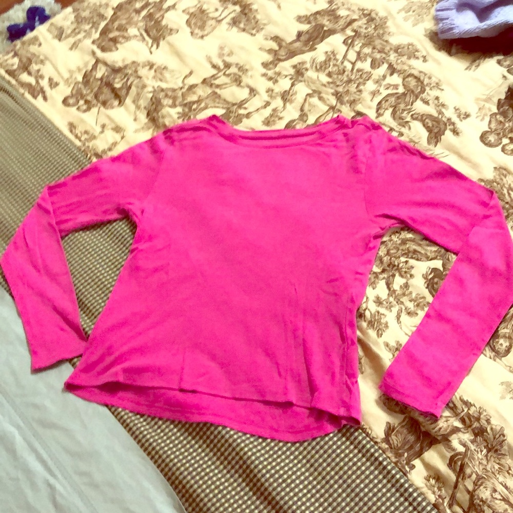 Magenta Pink Magellan Sportswear sz-M Shirt